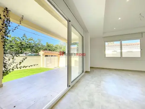 Casa adosada en Nucli Urbà