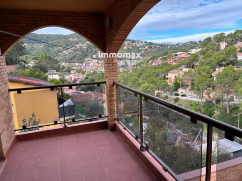 Piso en Vallirana Park