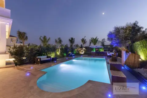 Casa en Los Naranjos-Las Brisas