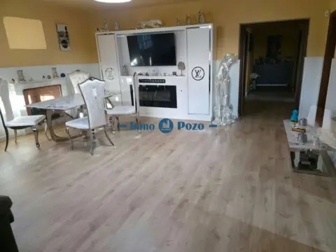 Chalet en calle del Urogallo, 16