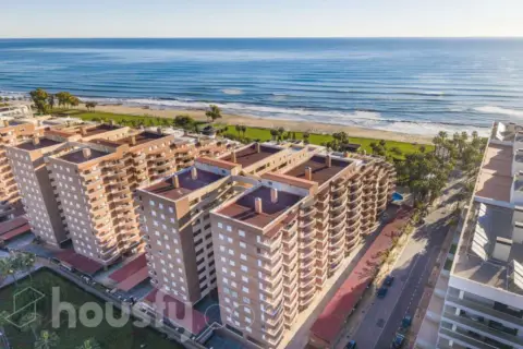 Piso en calle Amplaries, nº .