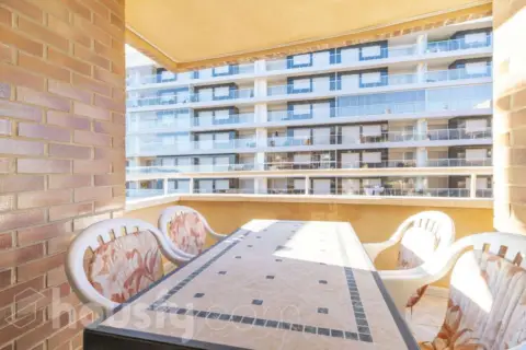 Piso en calle Amplaries, nº .