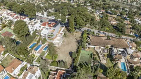 Terreno en Nueva Andalucía-Centro