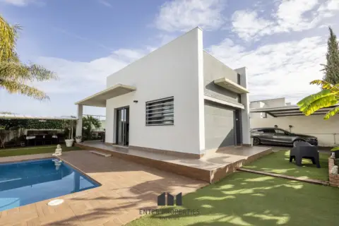 Chalet en Montserrat