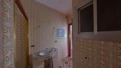 Piso en Avenida Reyes Católicos, 1