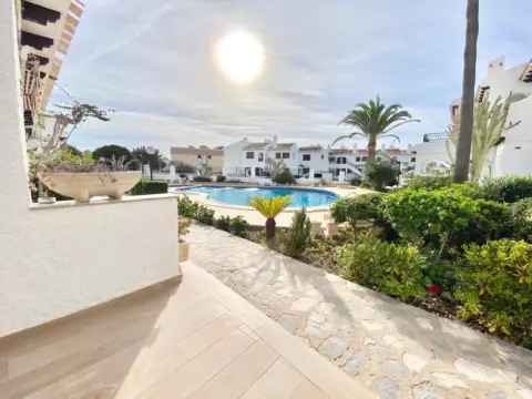 Chalet en Cabo Roig