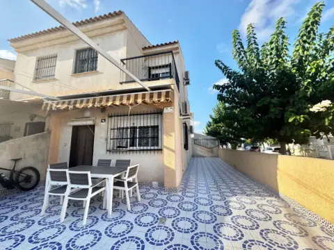 Chalet en Los Narejos