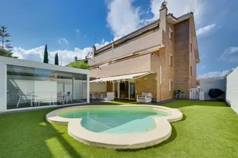 Casa adosada en Carrer de Badabadoc