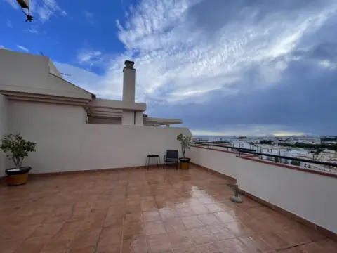 Ático en Altos de Estepona