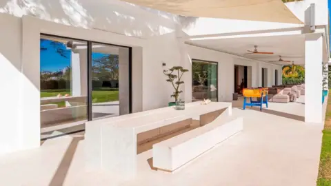 Chalet en El Paraíso-Atalaya-Benamara