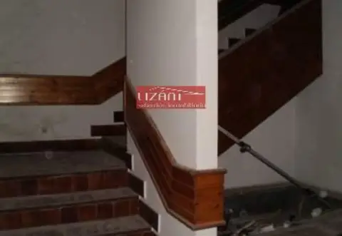 Local comercial en calle de la Lila