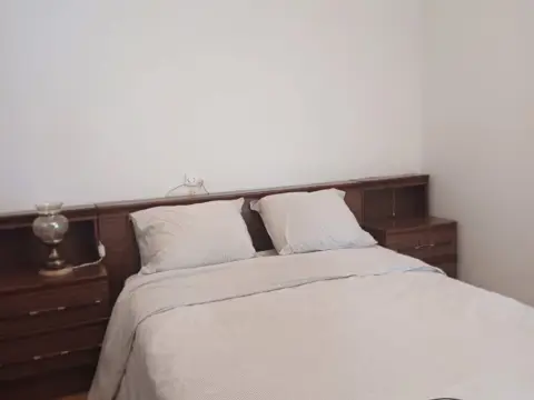 Piso en calle de Cabrales, 67