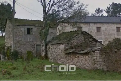 Casa en Outeiro de Rei (Casco Urbano)