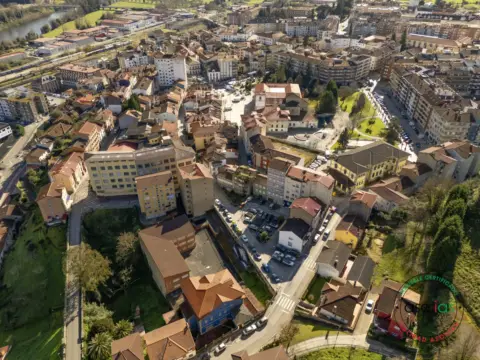 Local comercial en calle Arango Queipo de Llano, nº SN