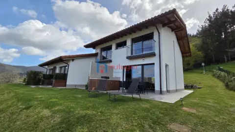 Casa en Bº Enderikas
