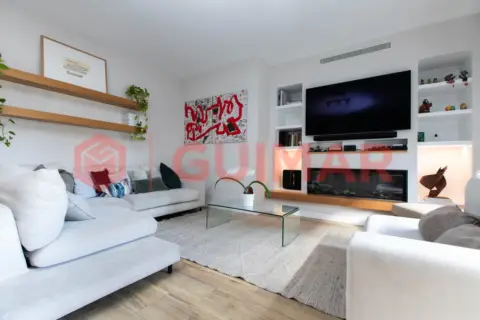 Piso en Carrer de les Tres Torres