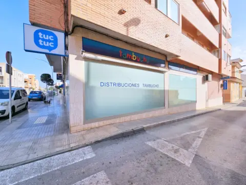 Local comercial en Los Dolores-Los Gabatos-Hispanoamérica