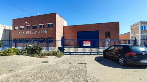 Nave industrial en calle de las Cañas