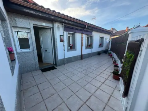 Casa en calle C-Julián Clavería, nº 20