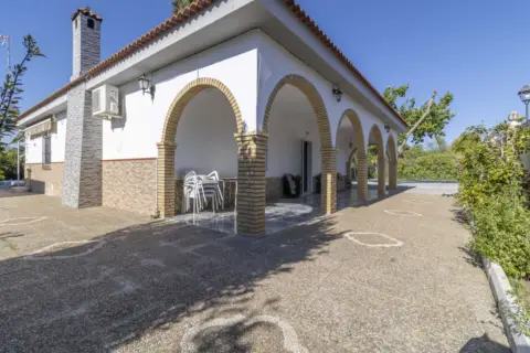 Casa en Carmona