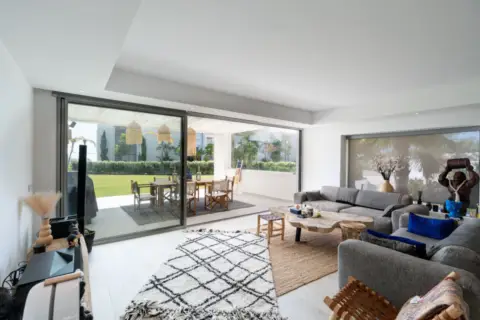 Apartamento en Altos de Estepona