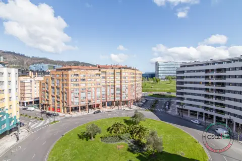 Piso en Plaza de la Puerta de Europa, 1