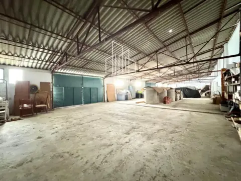 Nave industrial en Ronda de las Cruces