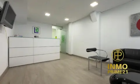 Local comercial en calle de Castilla