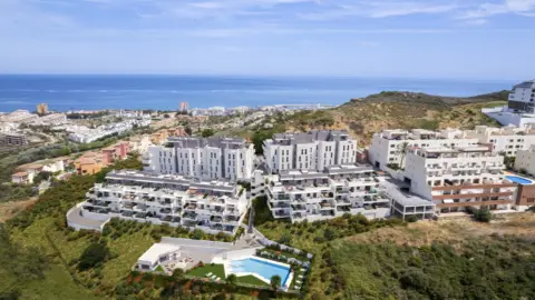 Apartamento en Urbanización El Hacho-La Duquesa Golf