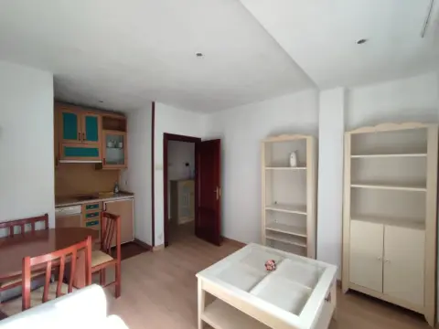 Piso en calle de Emilio Tuya, 49