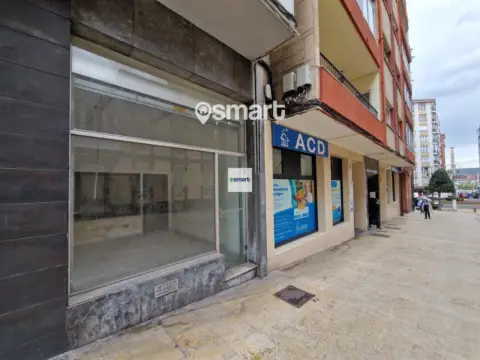 Local comercial en calle de Pablo Iglesias, 11