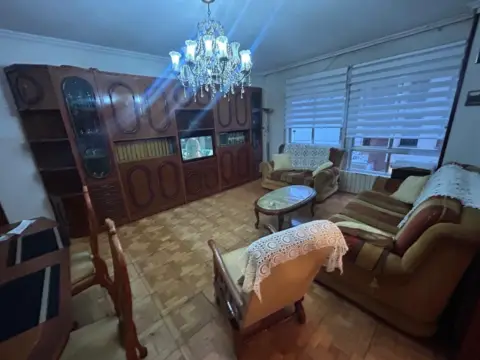 Piso en calle del Pintor Modinos