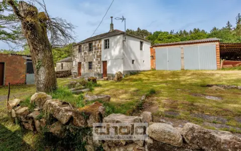 Casa en Outeiro de Rei (Casco Urbano)