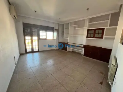 Piso en calle de la Cruz, 1