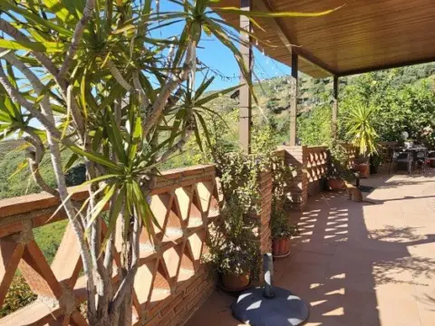 Casa en , Área Metropolitana, en El Campo, Zona Rural, Cerca del Pueblo