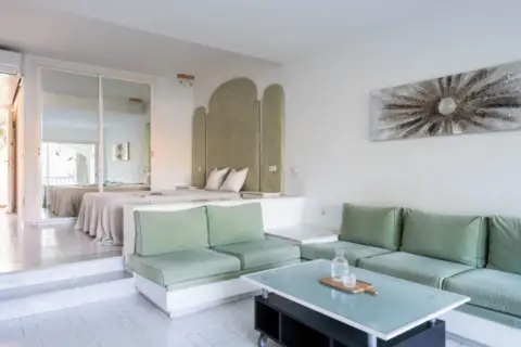 Estudio en Urbanización Calahonda-Golf-Riviera del Sol-Miraflores