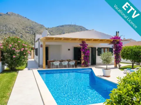 Casa en Carrer de Bearn, nº Sin Informacion