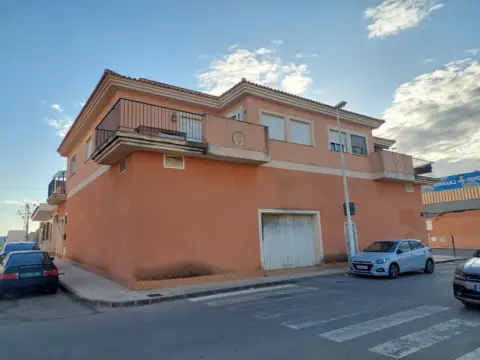 Local comercial en Los Nietos