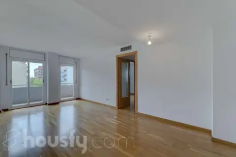 Piso en Carrer Astúries, nº .