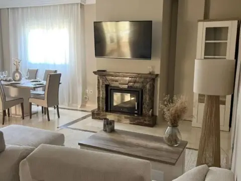 Apartamento en Los Naranjos-Las Brisas