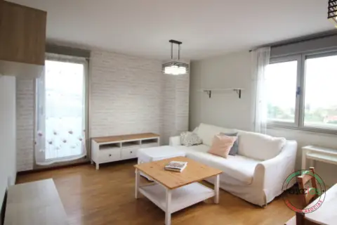 Piso en calle del Concejo de Villayón, 2