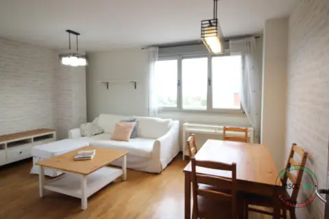 Piso en calle del Concejo de Villayón, 2