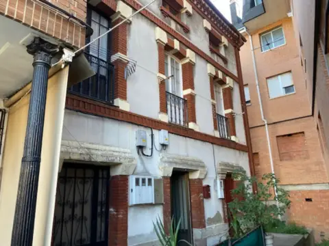 Casa en Plaza de la Libertad, nº Sin Informacion