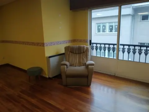 Piso en Rúa Porta de Neira, 8