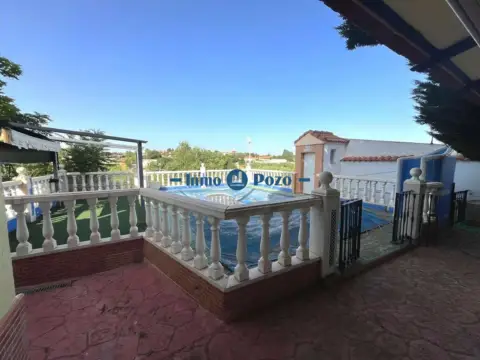 Chalet en Almendralejo