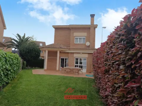 Casa en calle Cl Cucardel, nº 4