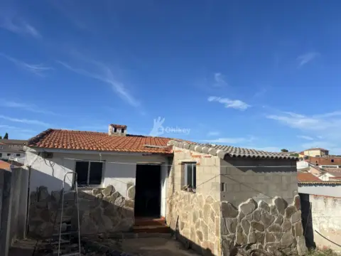 Casa en La Torre de Esteban Hambrán
