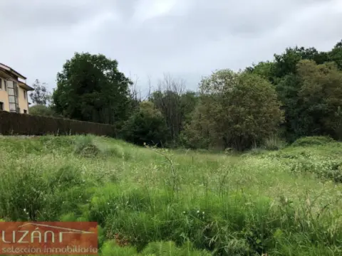 Terreno en Parroquias Norte-Naranco