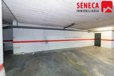 Garaje en San Lorenzo - San Agustin . Santa Marina
