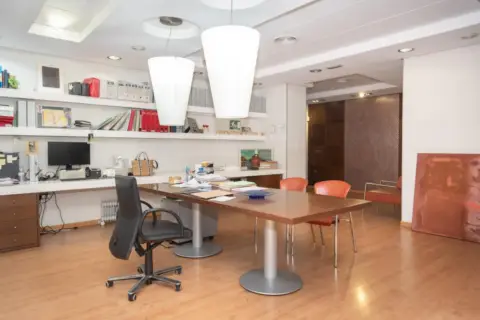 Oficina en Plaza de la Molinera